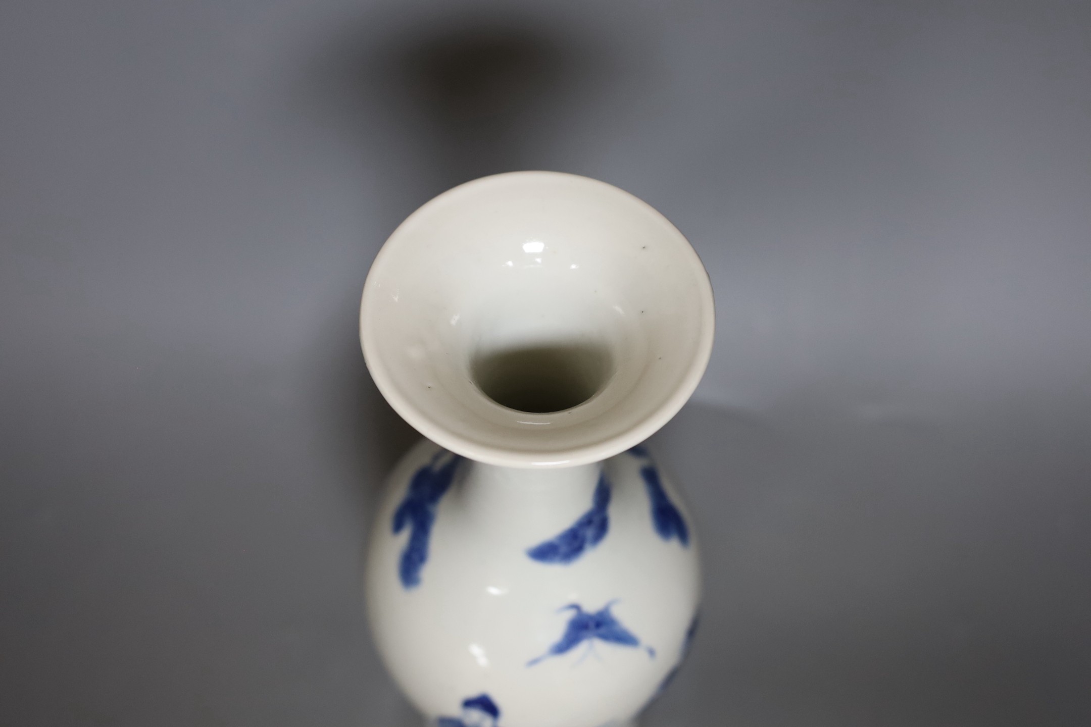 A 19th century Chinese blue and white vase, 30cm